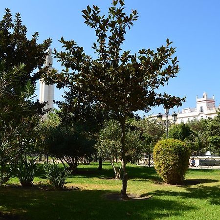 Apartamento El Baluarte Cadiz Exterior photo