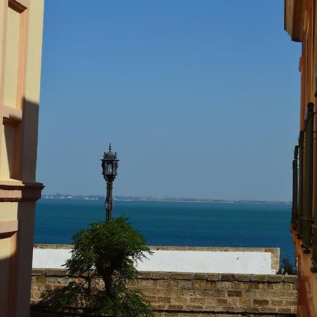 Apartamento El Baluarte Cadiz Exterior photo